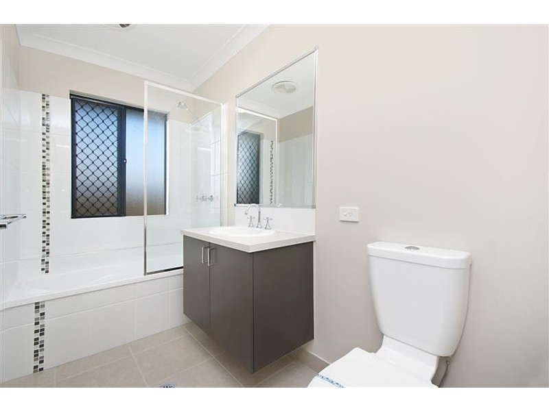 17 Iona Avenue, Burdell QLD 4818