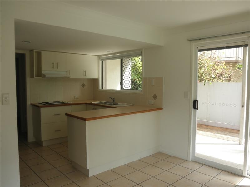 1/72 Mitchell Street, North Ward QLD 4810