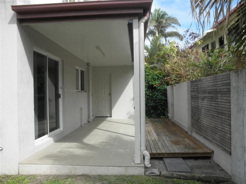 1/72 Mitchell Street, North Ward QLD 4810