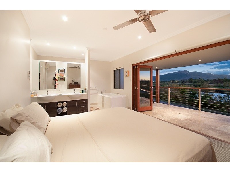 8 Riverwood Drive, Idalia QLD 4811