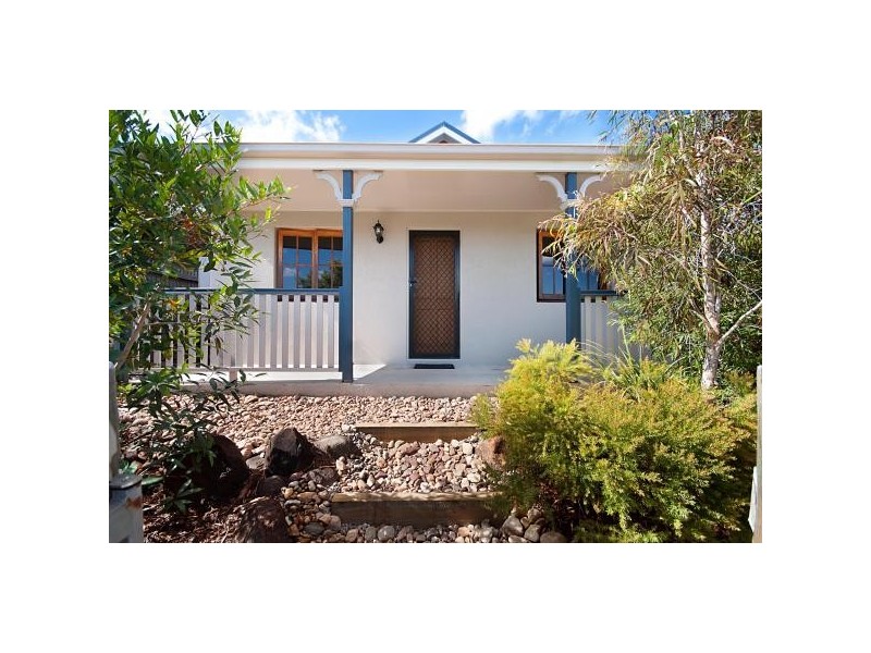 84 Estuary Parade, Douglas QLD 4814