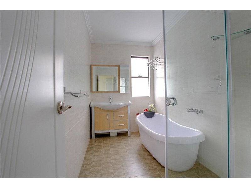 4/319 Angus Smith Drive, Douglas QLD 4814