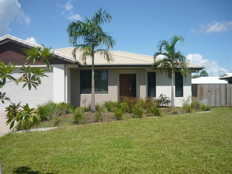 22 Blue Wren, Kelso QLD 4815