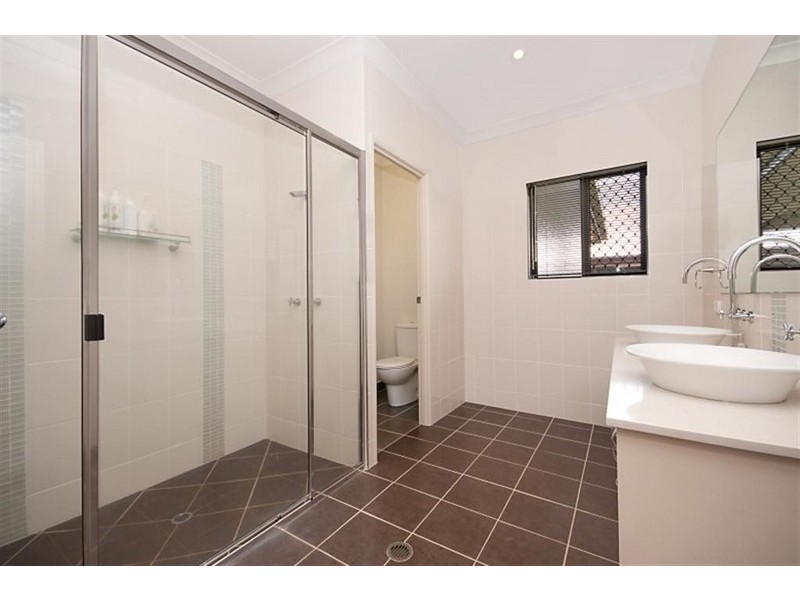 8 Newhaven Place, Idalia QLD 4811