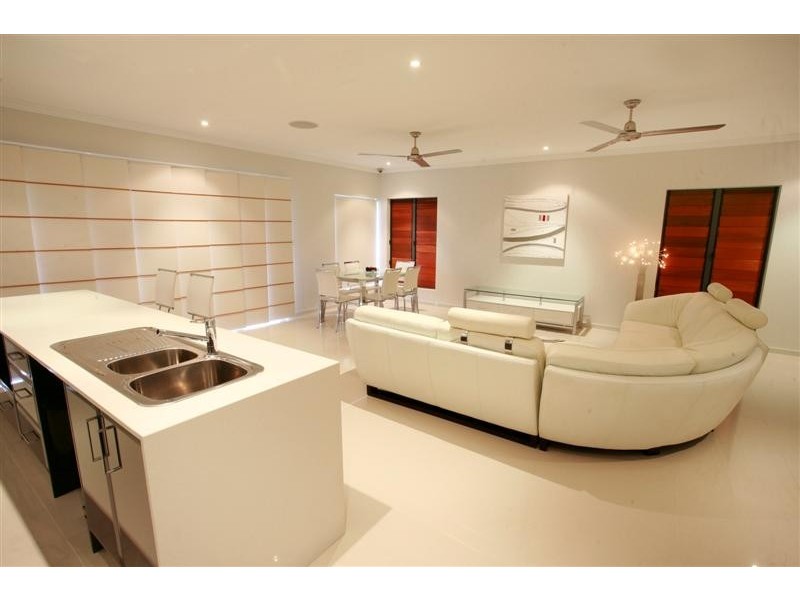 6 Riverwood Drive, Idalia QLD 4811