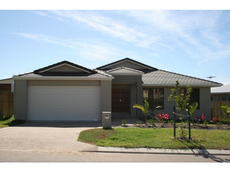 12 Hempel Street, Bushland Beach QLD 4818