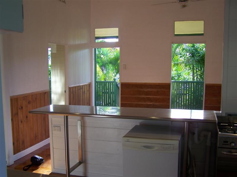 4 Fourth Avenue, South Townsville QLD 4810