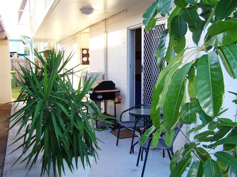 2/10 Adams Street, Heatley QLD 4814