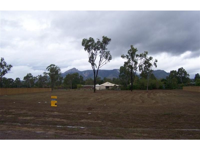 15 Chatham Court, Rupertswood QLD 4817