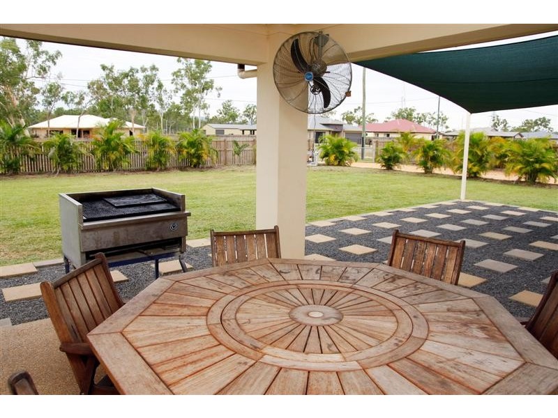 1 Bronco Court, Kelso QLD 4815