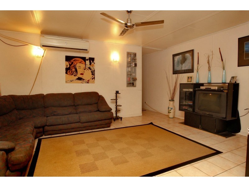 17 Hicks Street, Kirwan QLD 4817