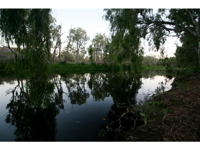 Absolute Riverfront, Kelso QLD 4815