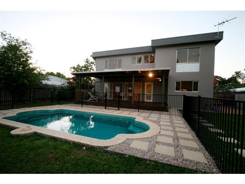 Absolute Riverfront, Kelso QLD 4815