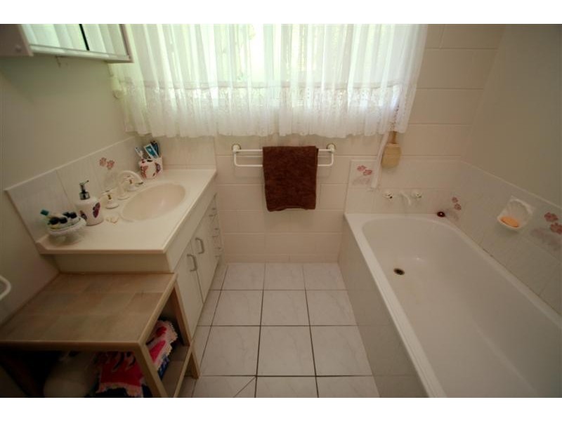 40 Carbine Court, Kelso QLD 4815