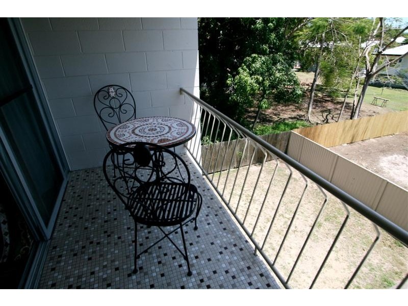 8/24  Welsh Street, Rosslea QLD 4812