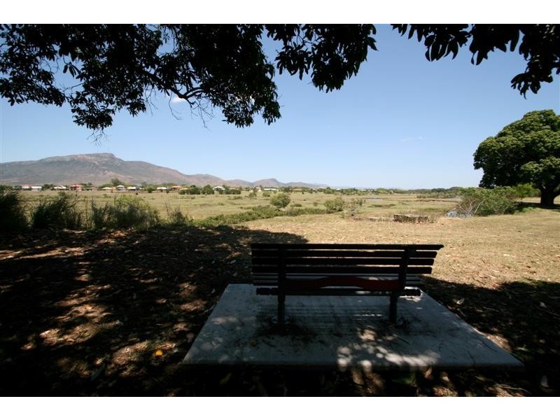 8/24  Welsh Street, Rosslea QLD 4812