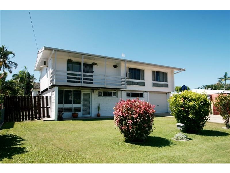 8 Hall Street, Kirwan QLD 4817