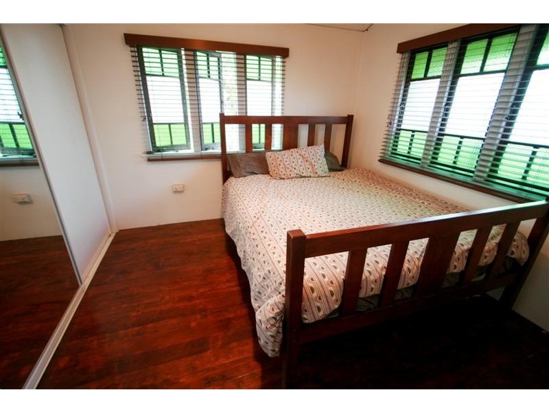 26 Thirteenth Avenue, Railway Estate QLD 4810