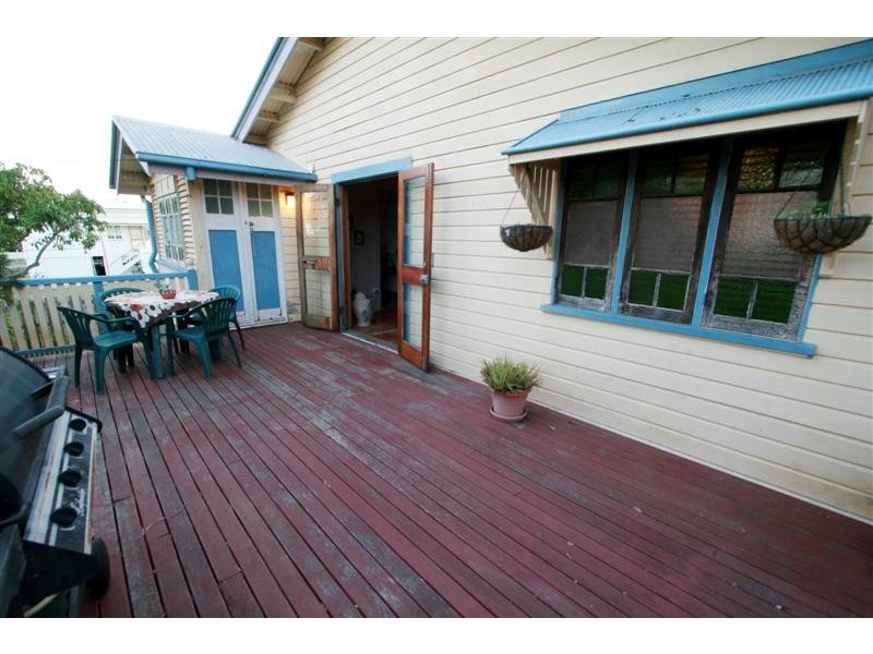 26 Thirteenth Avenue, Railway Estate QLD 4810