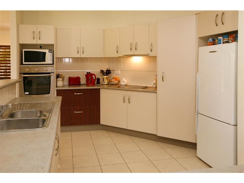 5 Blackbean Court, Mount Louisa QLD 4814