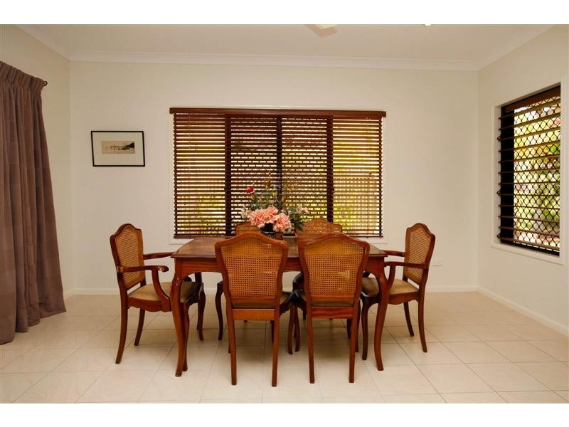 5 Blackbean Court, Mount Louisa QLD 4814