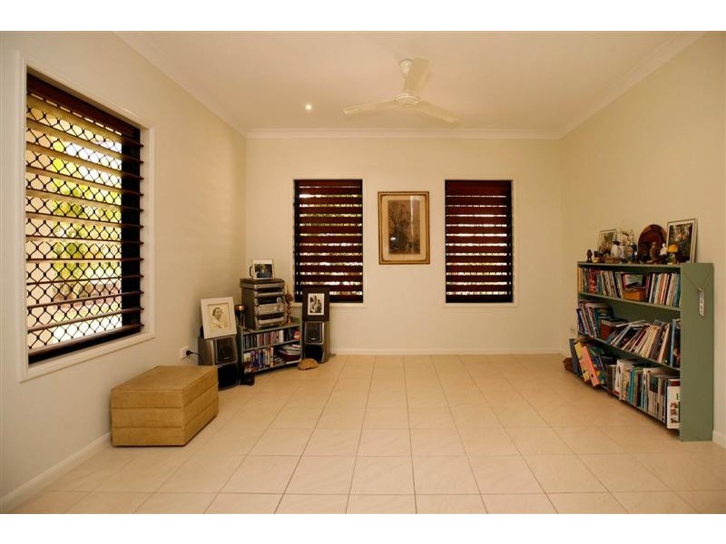 5 Blackbean Court, Mount Louisa QLD 4814