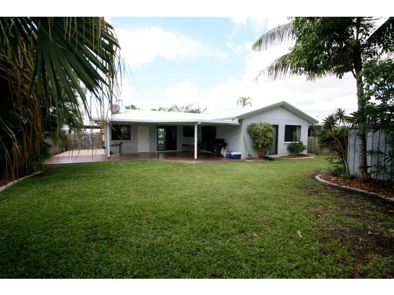 23 Amber Avenue, Rasmussen QLD 4815