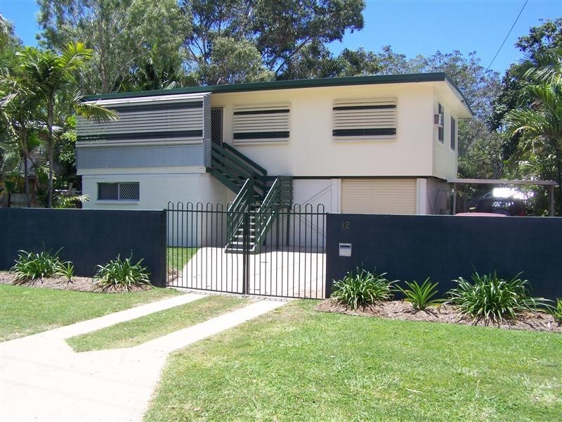 12 Karina Crescent, Rasmussen QLD 4815