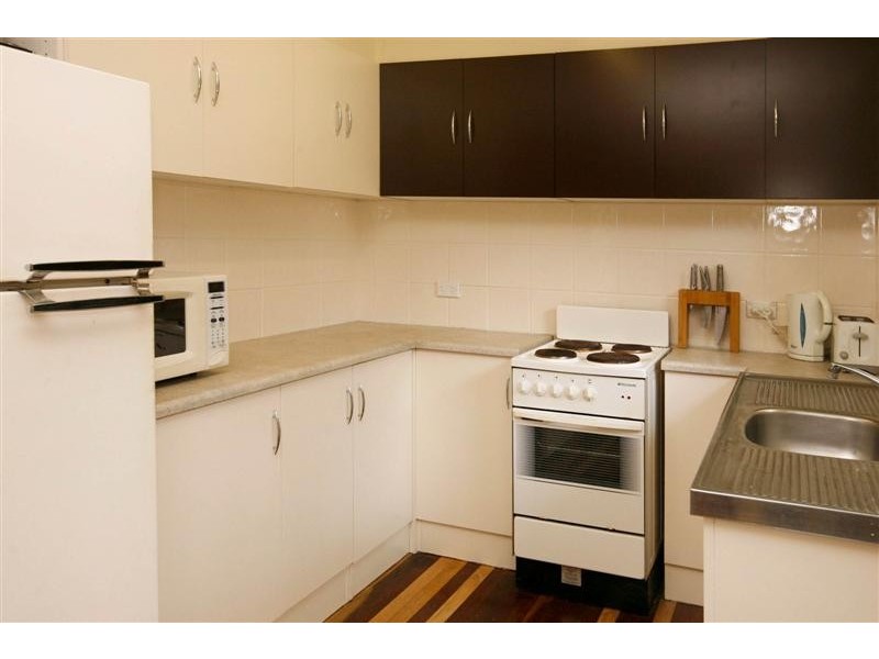 12 Karina Crescent, Rasmussen QLD 4815