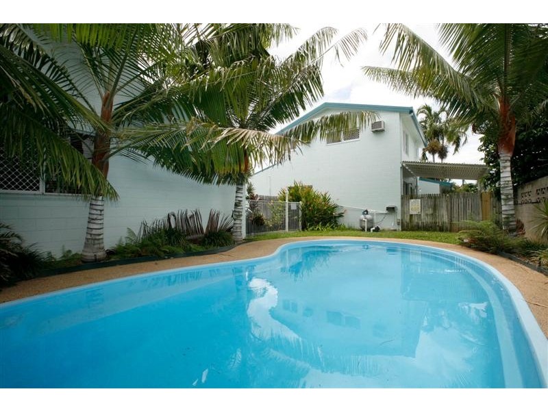 2/5 Viles Street, Rosslea QLD 4812