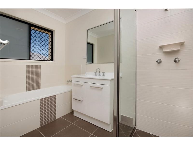 162 Goicoechea Dr, Bushland Beach QLD 4818