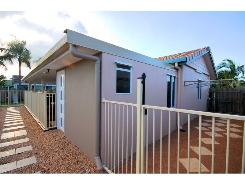 81 Glenrock Drive, Rasmussen QLD 4815