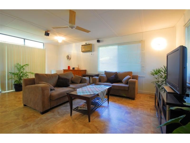 27 Sharon Street, Kelso QLD 4815