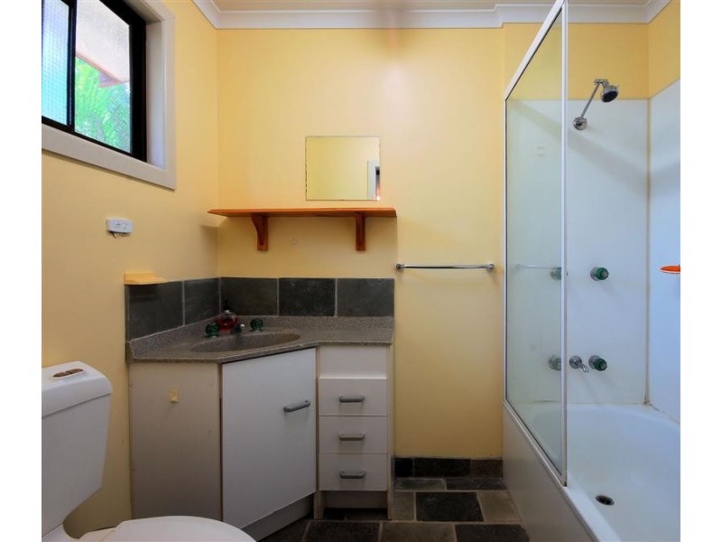 27 Sharon Street, Kelso QLD 4815