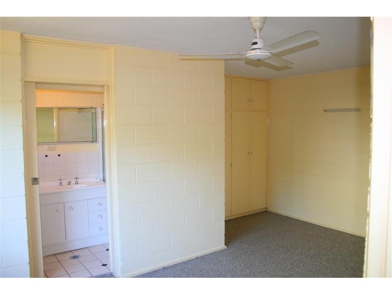 5/19 Ryan Street, North Ward QLD 4810