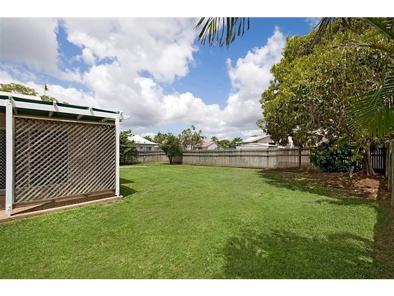 2 Plumtree Place, Kirwan QLD 4817