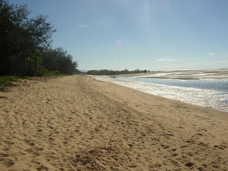 3 Harrier Court, Bushland Beach QLD 4818