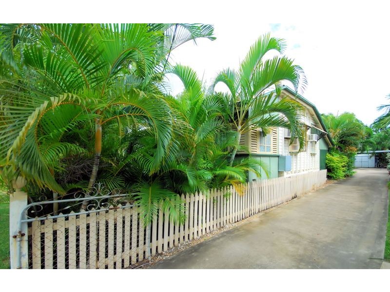 6 Nelson Street, South Townsville QLD 4810