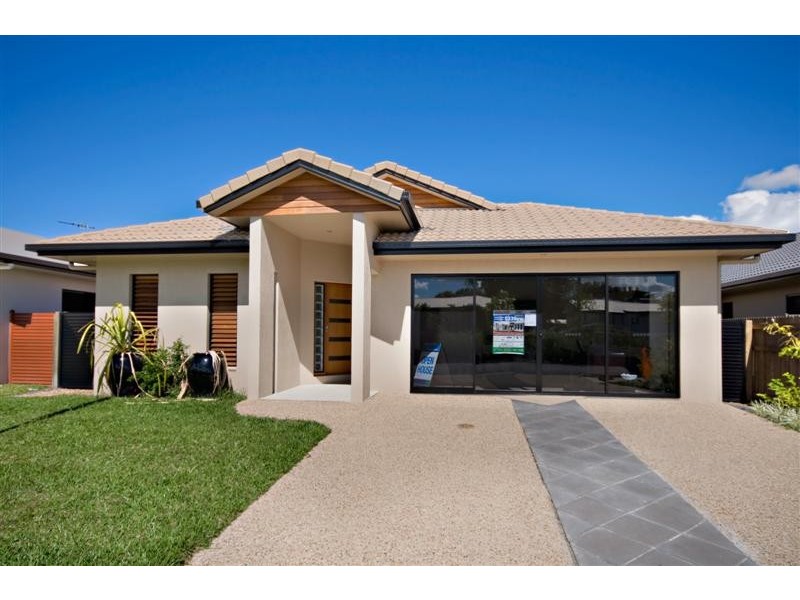 14 Dunlop Street, Kelso QLD 4815