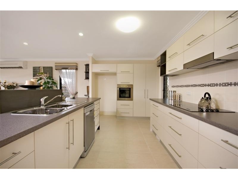 20 Dunlop Street, Kelso QLD 4815