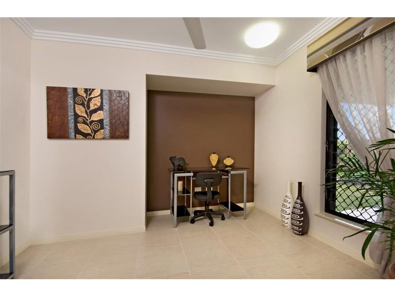 20 Dunlop Street, Kelso QLD 4815