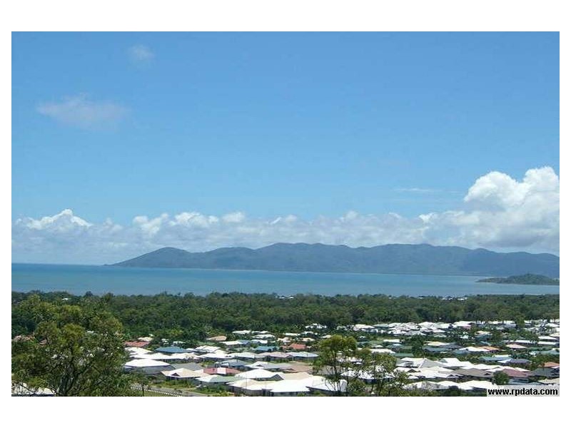 5 Olden Court, Bushland Beach QLD 4818