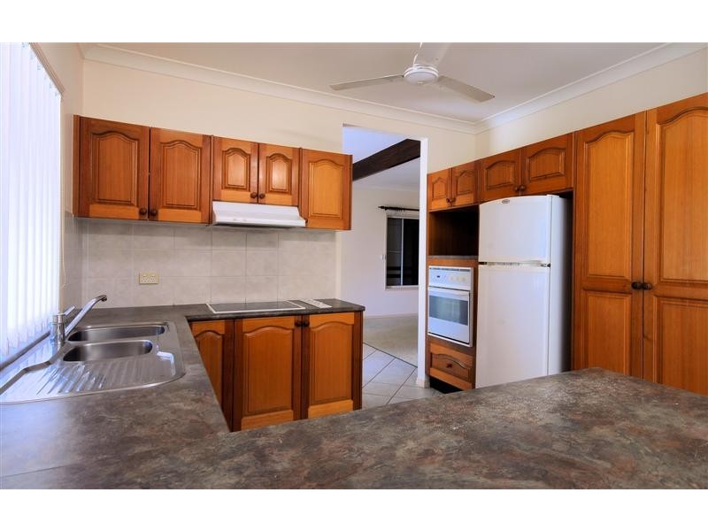 37A Hammond Way, Kelso QLD 4815