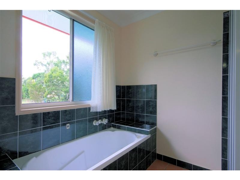 37A Hammond Way, Kelso QLD 4815