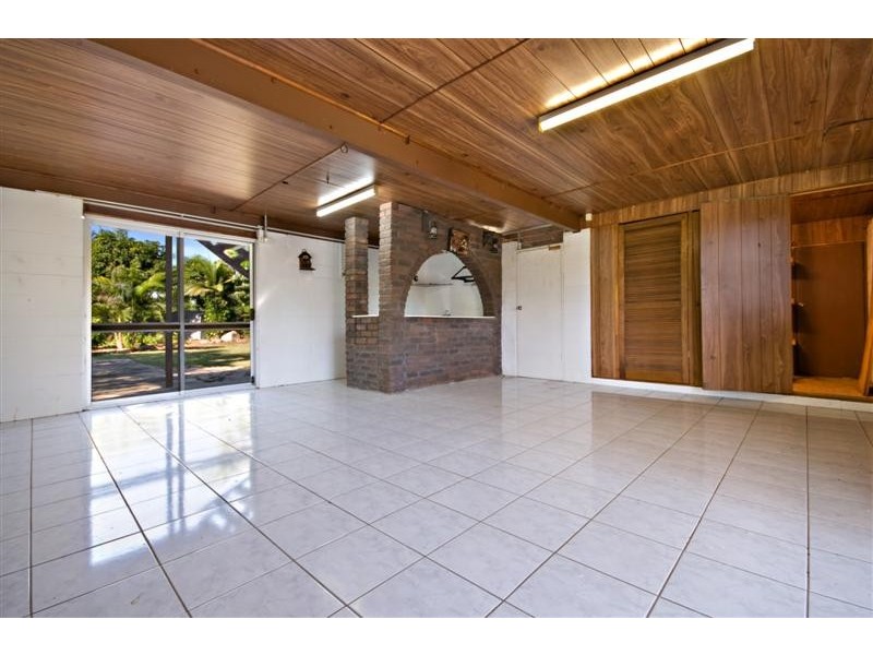 6 Bruce Court, Douglas QLD 4814