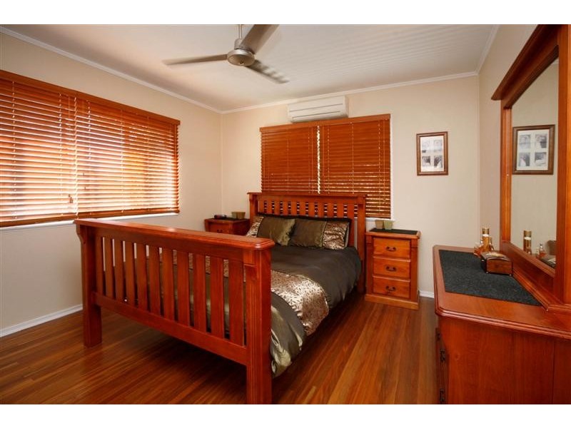 26 Ives Street, Kirwan QLD 4817