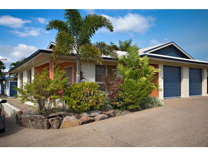 1/96  Gollogly Lane, Rasmussen QLD 4815