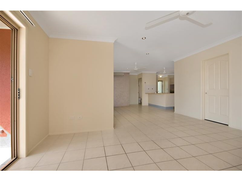 1/96  Gollogly Lane, Rasmussen QLD 4815