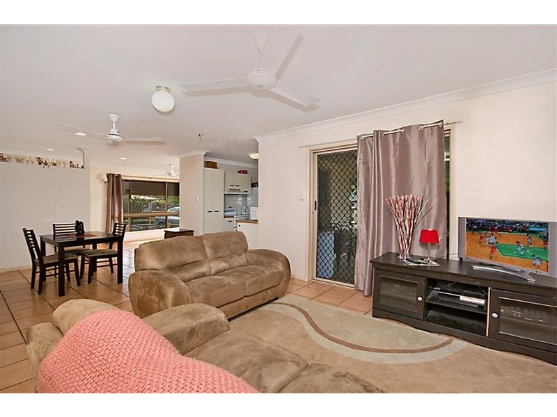 12 Bellamy Drive, Rasmussen QLD 4815