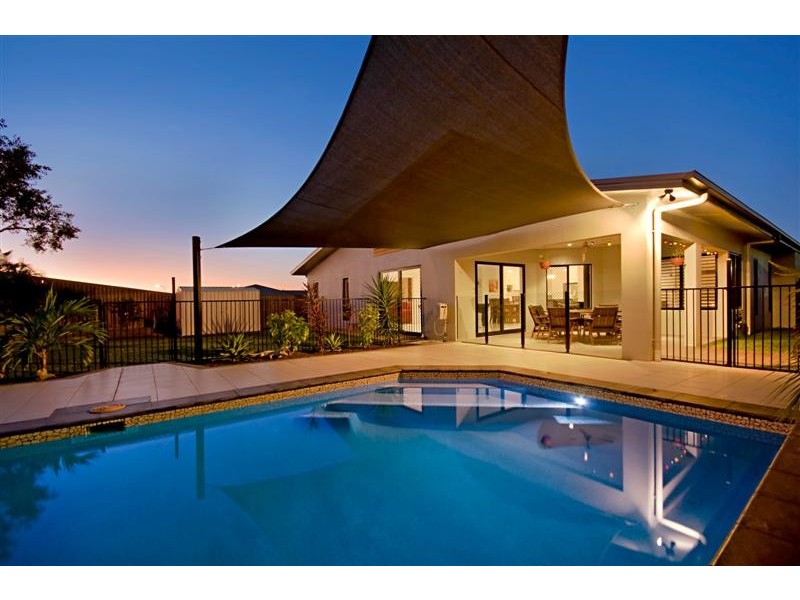 7 Mentmore Court, Bushland Beach QLD 4818